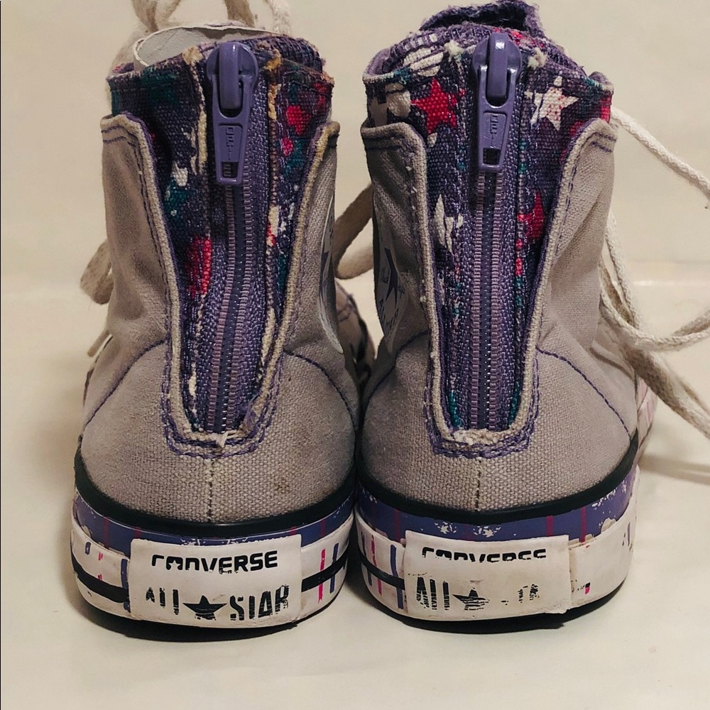 Purple and gray converse